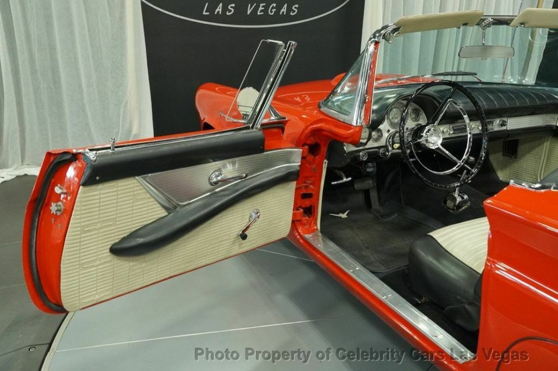 1957 Ford Thunderbird - photo 2