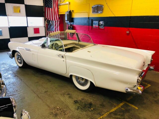 1957 Ford Thunderbird ROADSTER - photo 5
