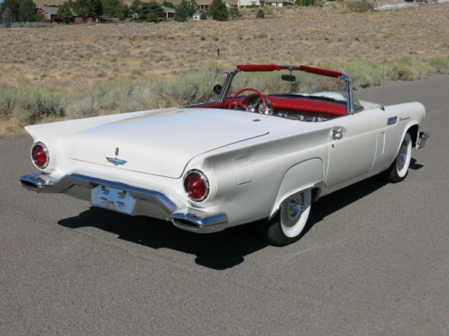 1957 Ford Thunderbird Convertible - photo 11