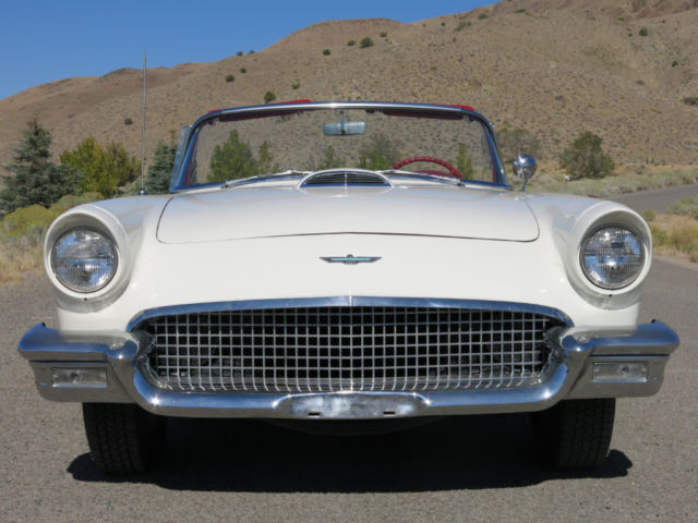 1957 Ford Thunderbird Convertible - photo 3