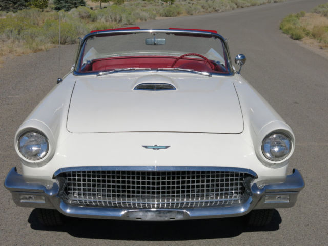 1957 Ford Thunderbird Convertible - photo 4
