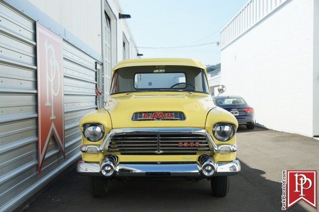 1957 GMC 9300 Stepside Pickup Truck - photo 2