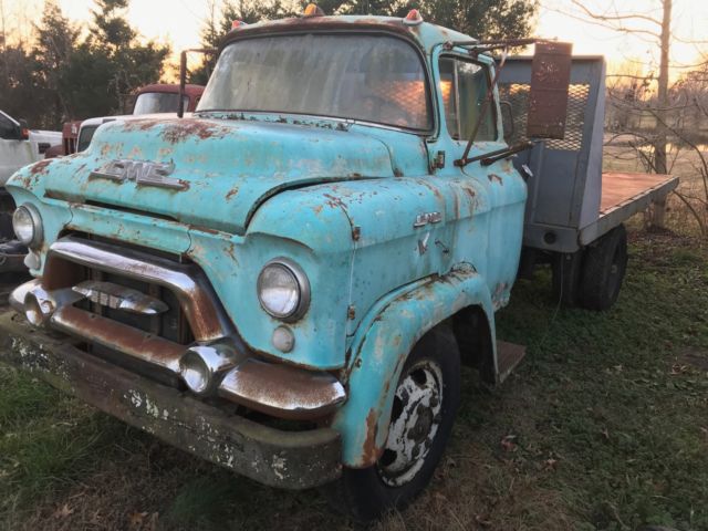 1957 GMC 350-8 Needs restoration - photo 3