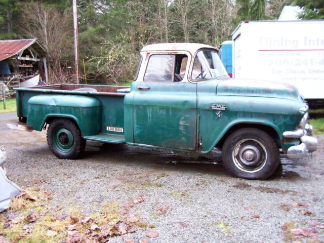 1957 gmc pickup V/8 automatic BBW cab with deluxe trim low miles like apache 1957 Chevrolet Other Pickups deluxe