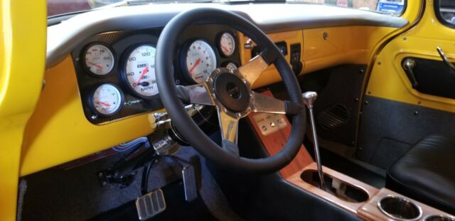 1957 GMC 100 stepside - photo 4