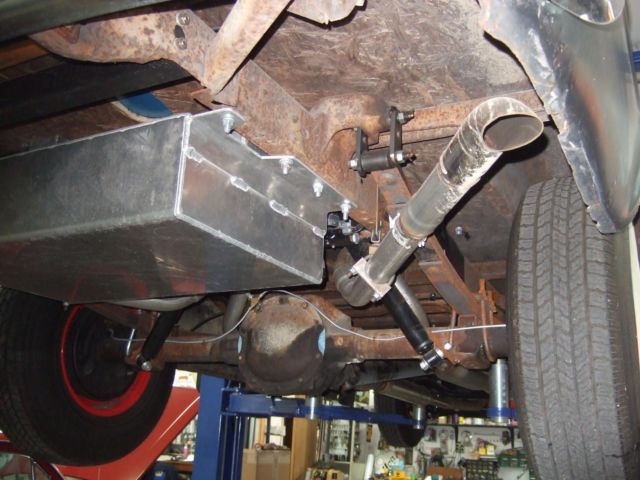 1957 GMC Suburban - photo 13