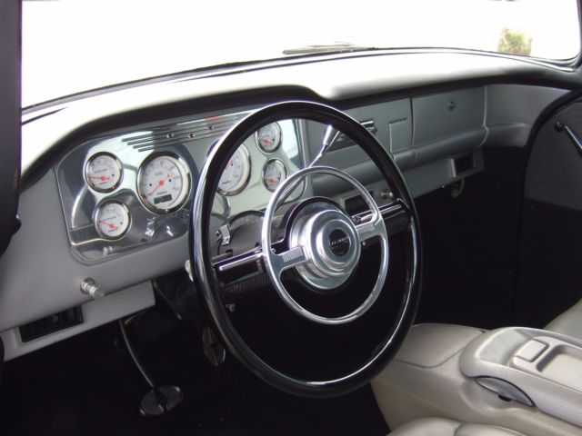 1957 GMC Suburban - photo 7