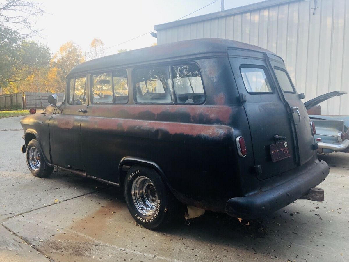 1957 GMC Suburban - photo 4