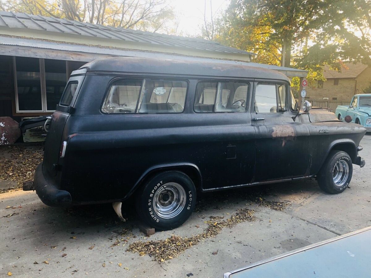 1957 GMC Suburban - photo 5