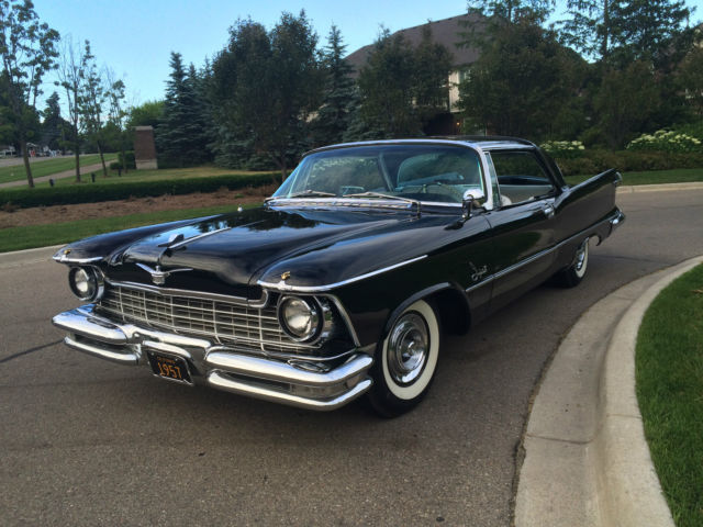 1957 Chrysler Imperial Crown - photo 3