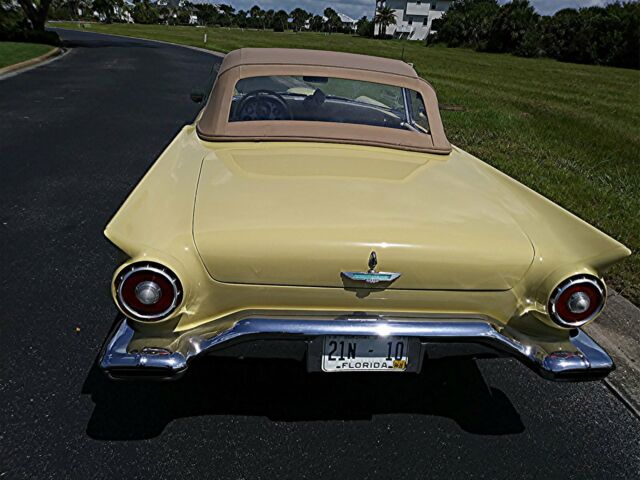 1957 Ford Thunderbird Base - photo 3
