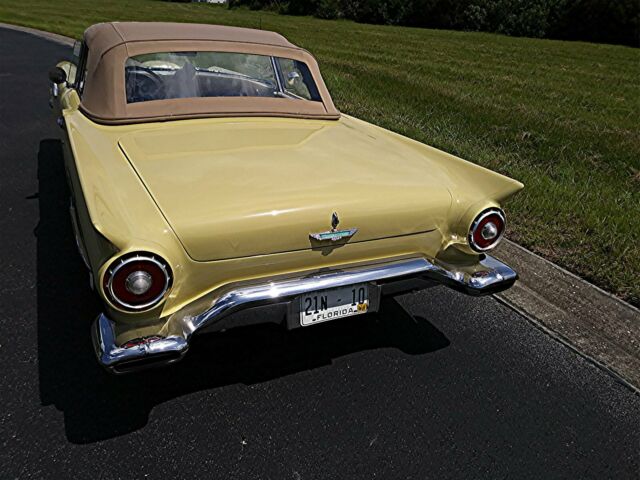1957 Ford Thunderbird Base - photo 8
