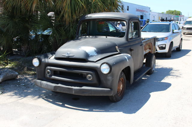 1957 International Harvester S 100 - photo 2