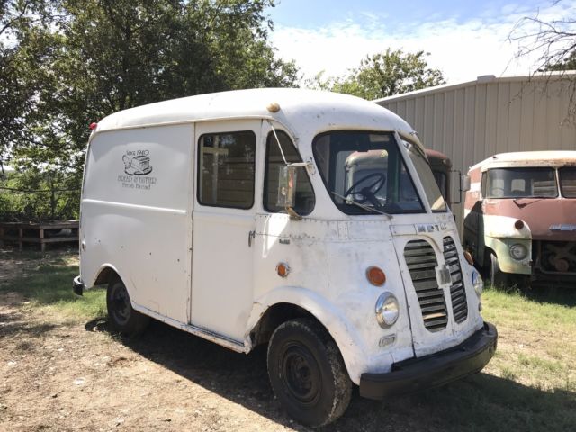 1957 International Harvester Other Metro Short Body - photo 2