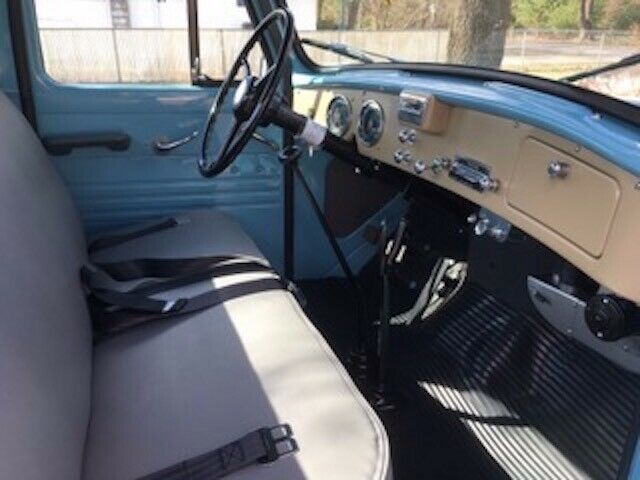 1957 International Harvester 100 - photo 2