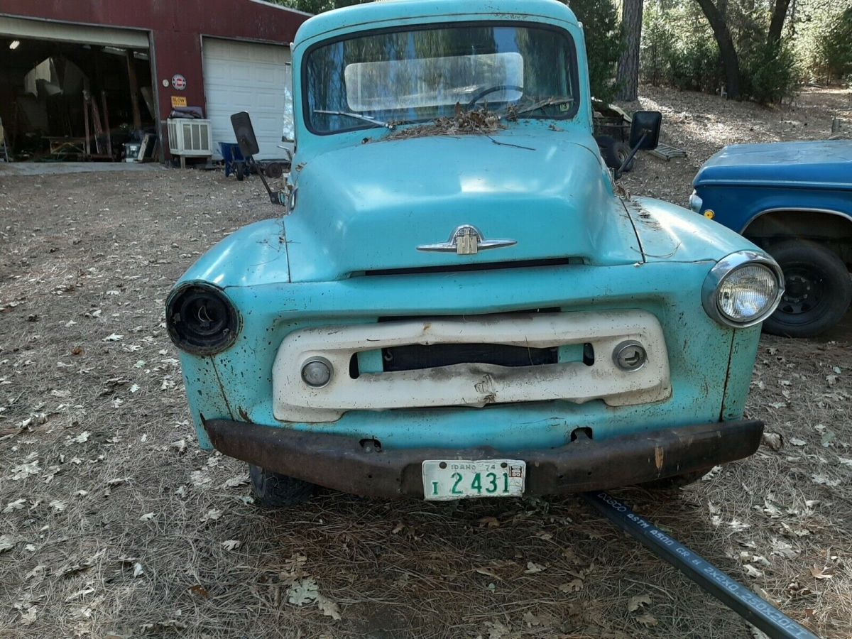 1957 International Harvester S-120 4x4 - photo 2