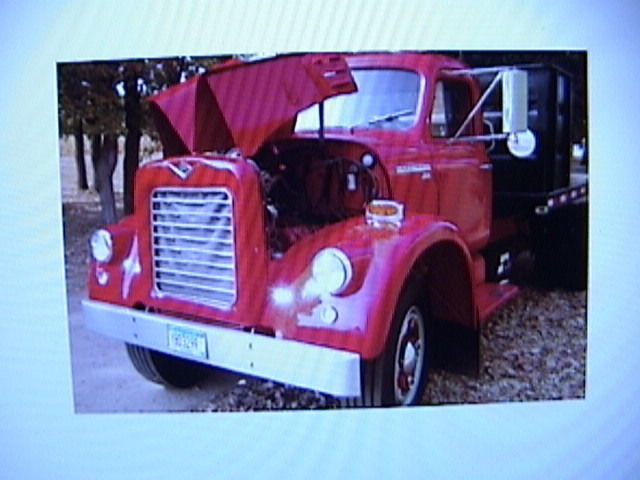 1957 International Harvester V-196 25500 GVW, Custom platform tilt/dump body - photo 13