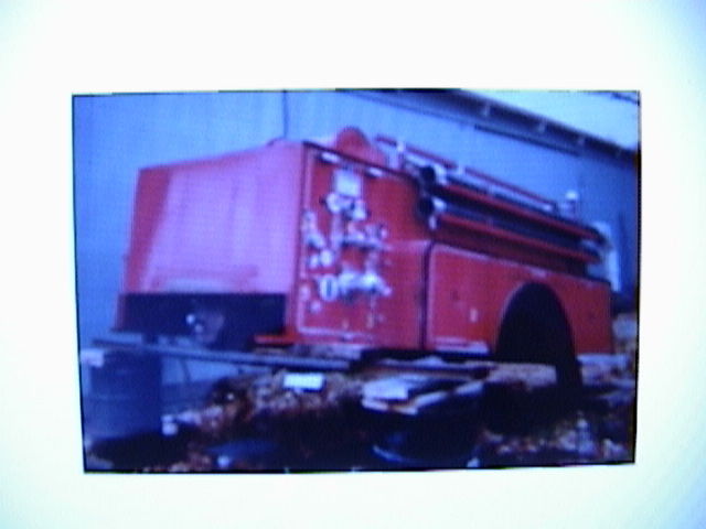 1957 International Harvester V-196 25500 GVW, Custom platform tilt/dump body - photo 3