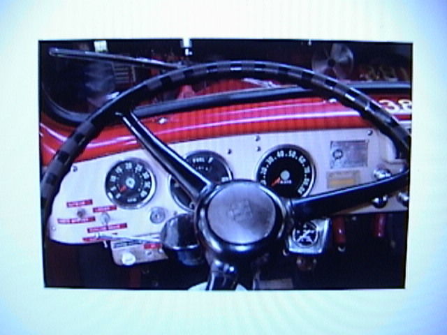 1957 International Harvester V-196 25500 GVW, Custom platform tilt/dump body - photo 9