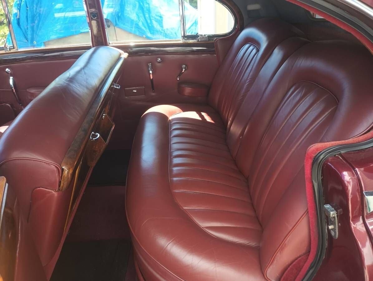 1957 Jaguar Mark VIII 75K ORIGINAL MILES, Wood Trim, Garage Kept - photo 4