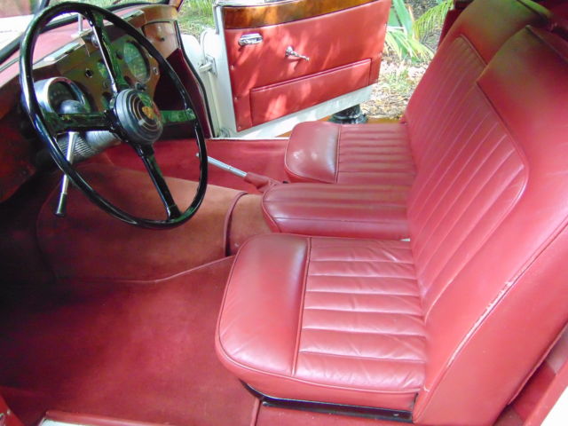 1957 Jaguar XK COUPE - photo 11