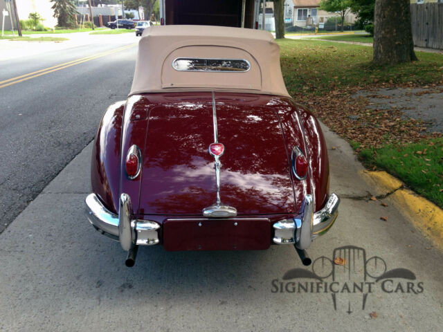 1957 Jaguar XK 140 - photo 10