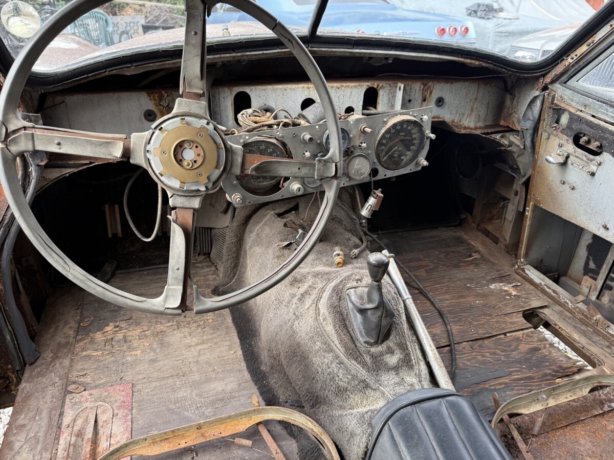 1957 Jaguar XK140 - photo 11