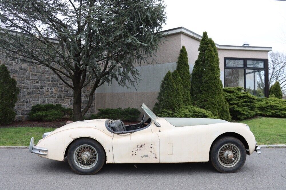 1957 Jaguar XK140 MC Roadster - photo 2