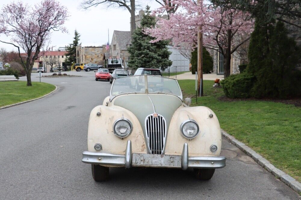 1957 Jaguar XK140 MC Roadster - photo 3