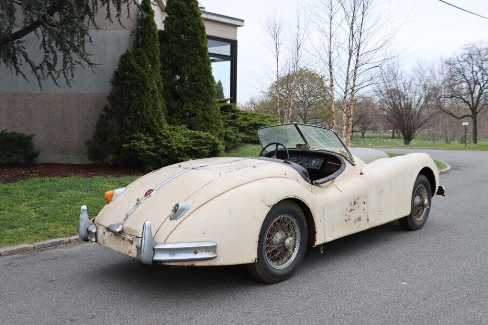 1957 Jaguar XK140 MC Roadster - photo 4