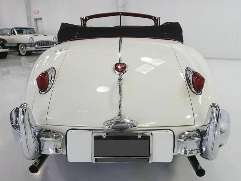 1957 Jaguar XK - photo 8