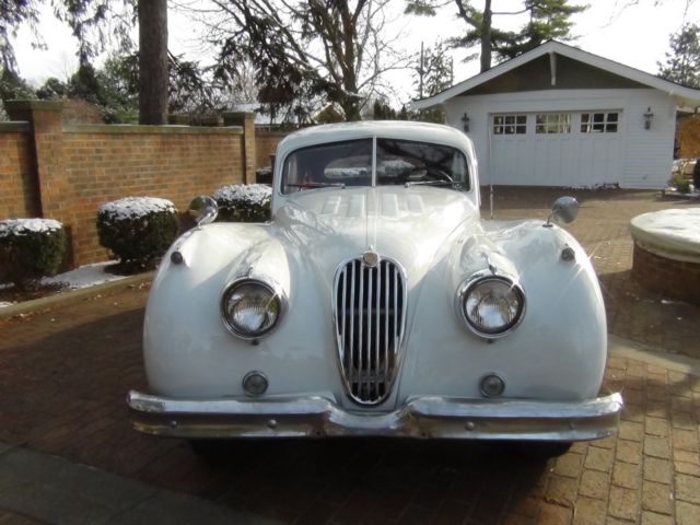 1957 Jaguar XK Fixed Head Coupe - photo 2