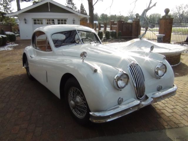 1957 Jaguar XK Fixed Head Coupe - photo 3