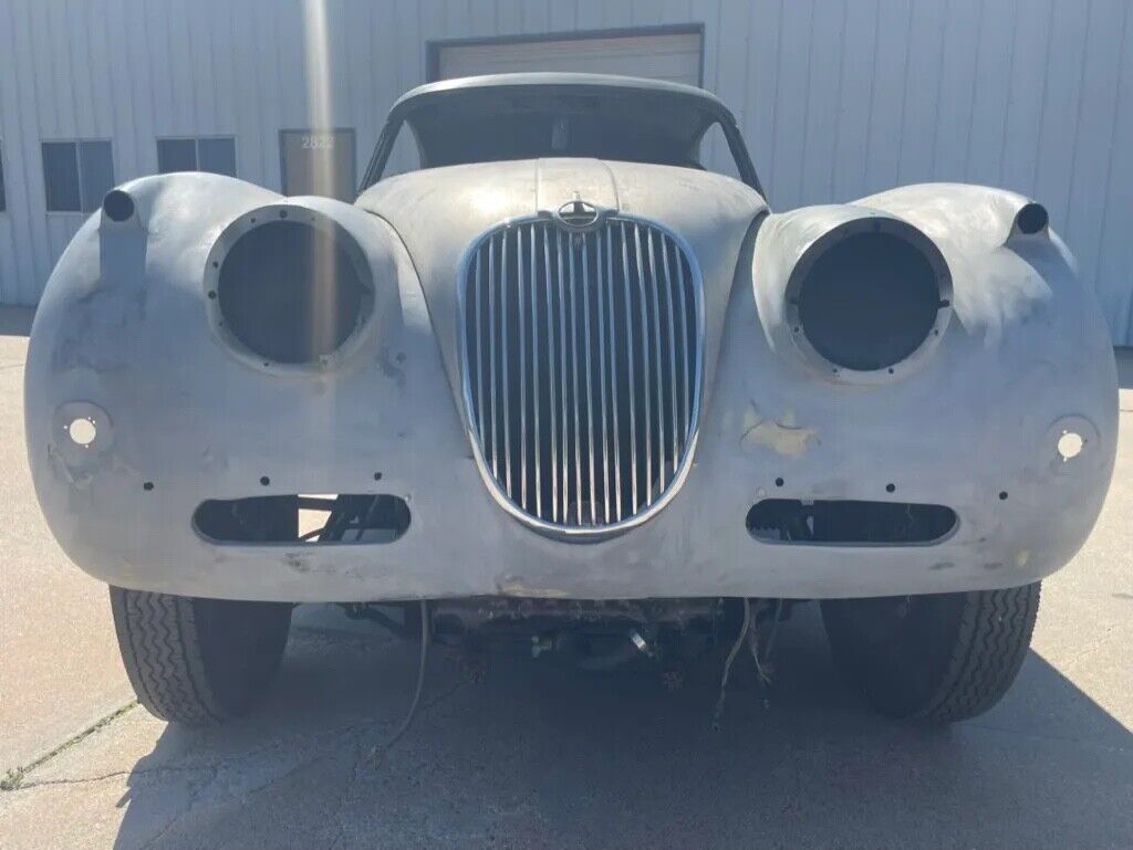 1957 Jaguar XK150 - photo 2
