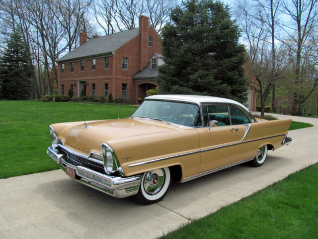 1957 Lincoln Capri - photo 3