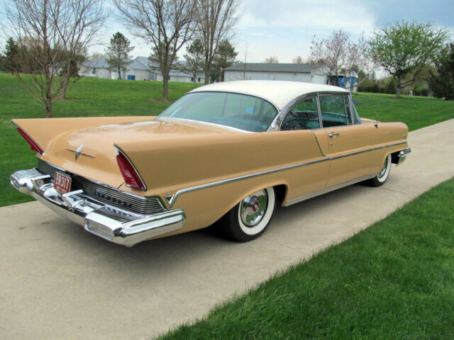 1957 Lincoln Capri - photo 4