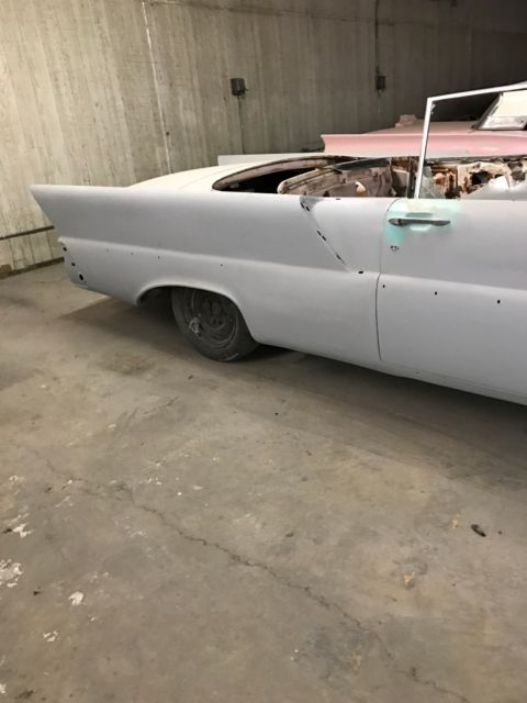 1957 Lincoln Continental Premier Convertible Restoration needed. 1957 Lincoln Continental