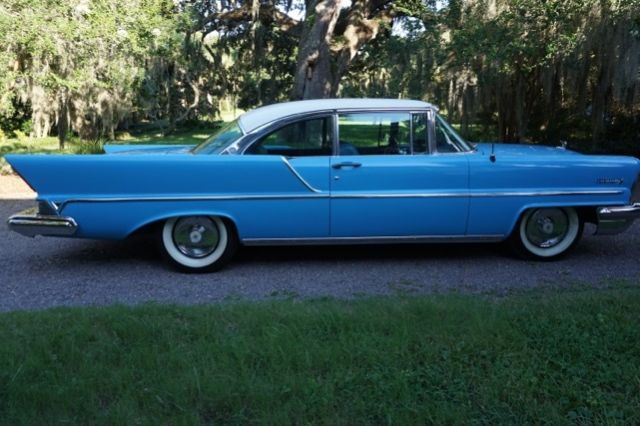 1957 Lincoln Premiere - photo 4