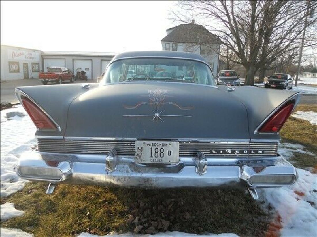 1957 Lincoln Premier - photo 6