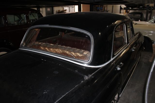 1957 Mercedes-Benz 200-Series - photo 11