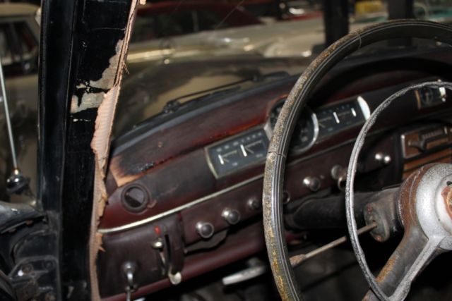 1957 Mercedes-Benz 200-Series - photo 9