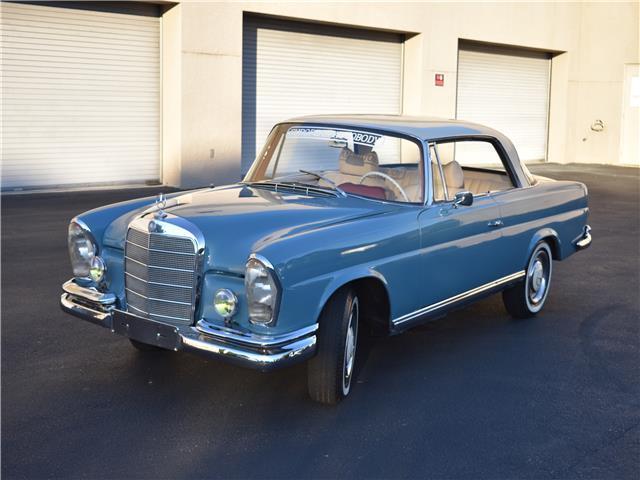 1957 Mercedes Benz 250SE W111 Manual Coupe - BEAUTIFUL RESTORATION - SURVIVOR 1967 Mercedes-Benz 200-Series --