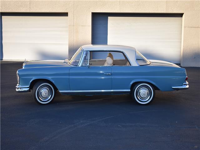 1967 Mercedes-Benz 200-Series -- - photo 11