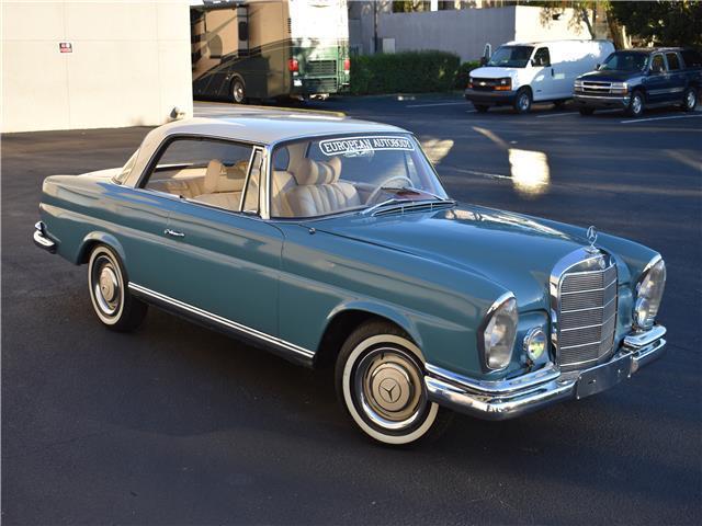 1967 Mercedes-Benz 200-Series -- - photo 7
