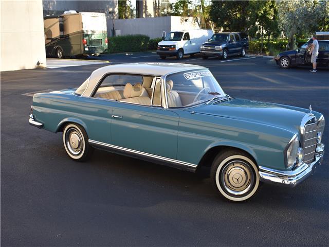 1967 Mercedes-Benz 200-Series -- - photo 8