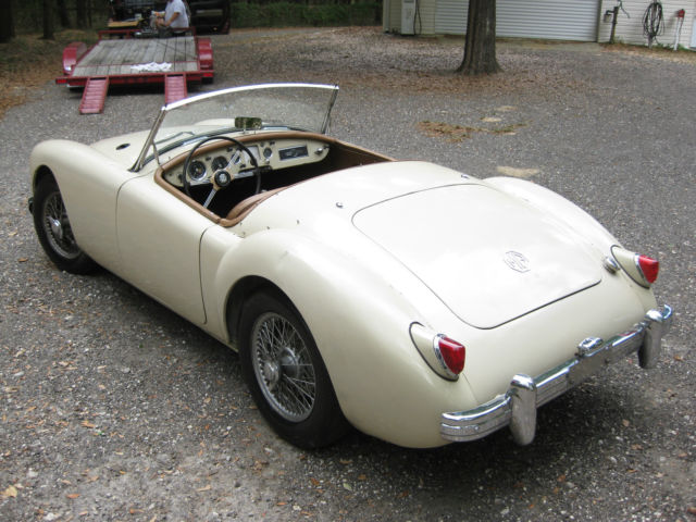 1957 MG MGA 2-door - photo 3