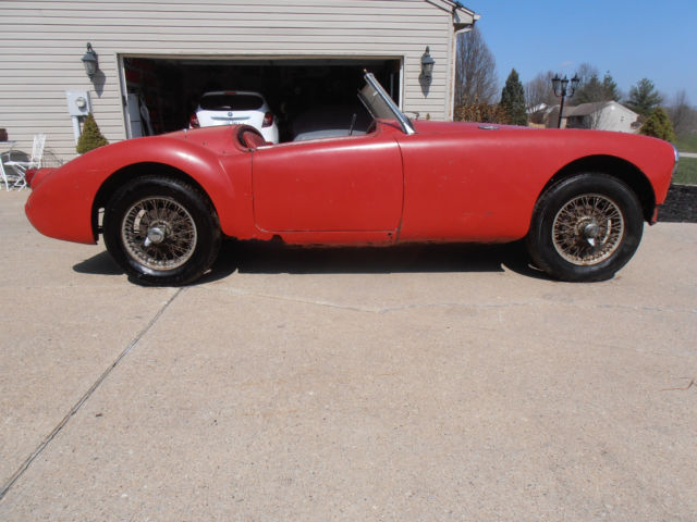 1957 MG MGA Roadster Convertible with wire wheels - photo 6