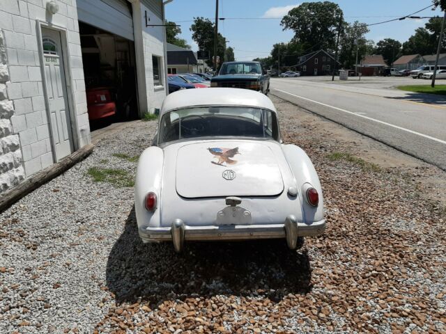 1957 MG MGA - photo 4