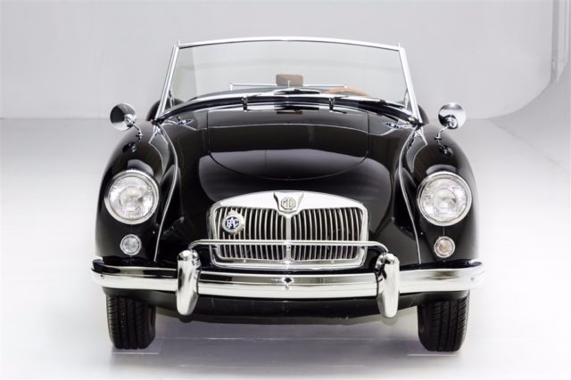 1957 MG MGA Roadster Black Twin Carbs 2 tops - photo 10