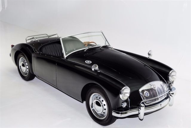 1957 MG MGA Roadster Black Twin Carbs 2 tops - photo 11